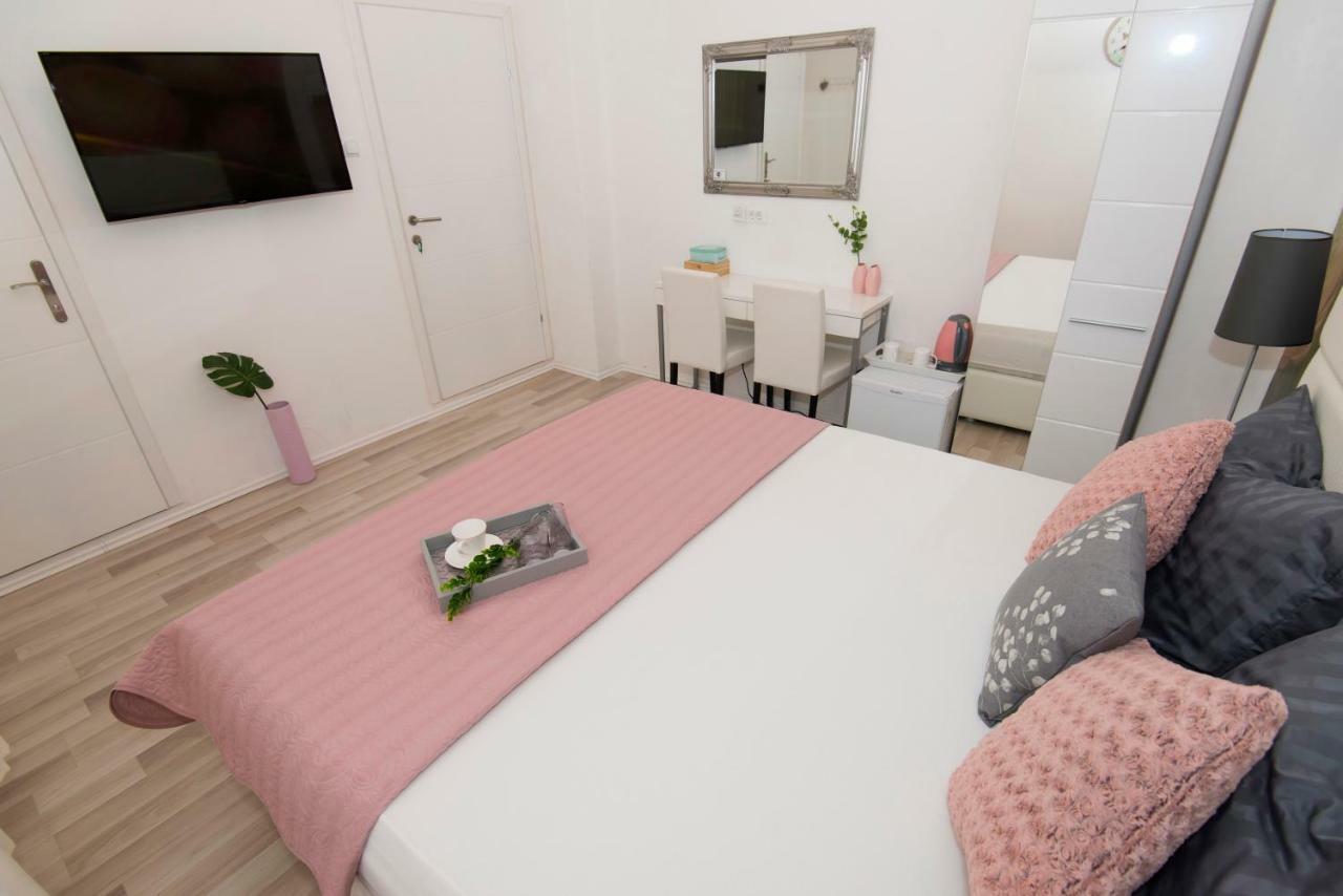 Guest House Lenny Rooms Zadar Exteriör bild